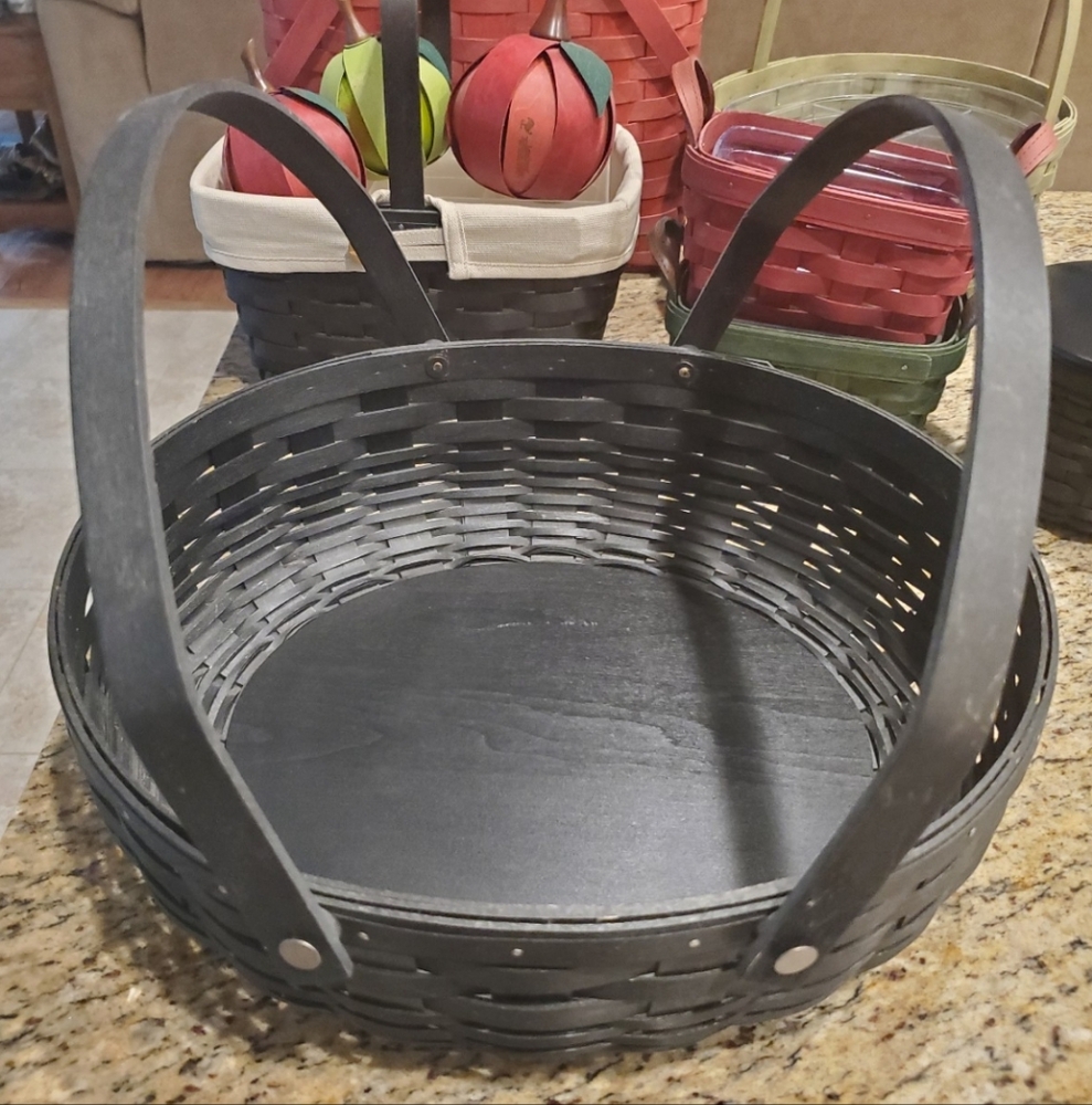 Longaberger Large Gathering Black Ebony Basket ... Beautiful Condition